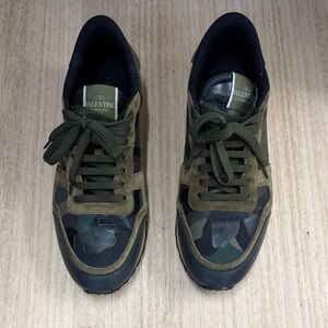 Valentino Men's Camouflage Sneakers - Grenn and Black